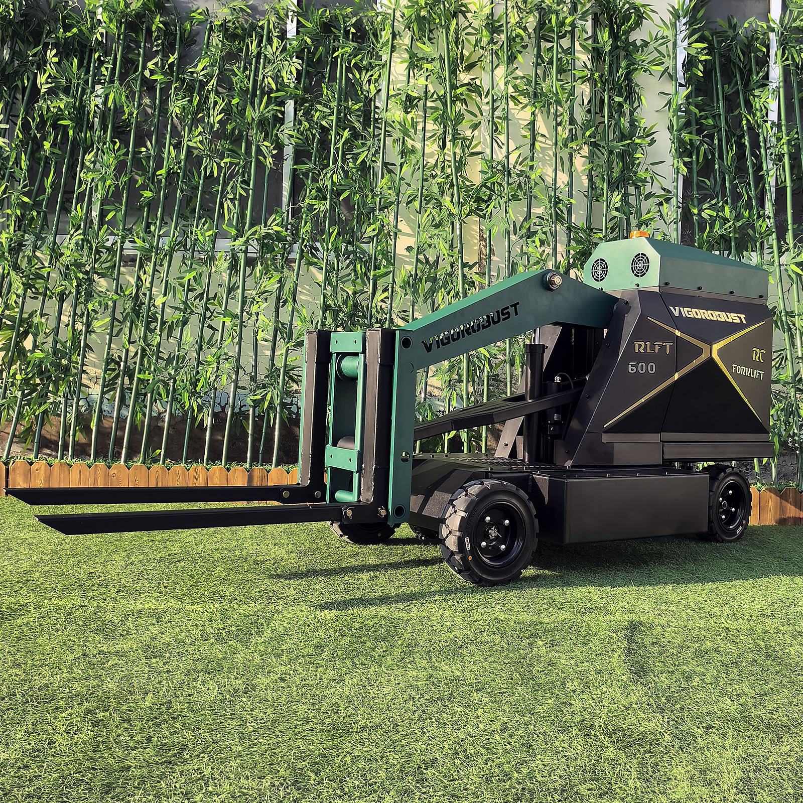 Remote Forklift (RLFT600)