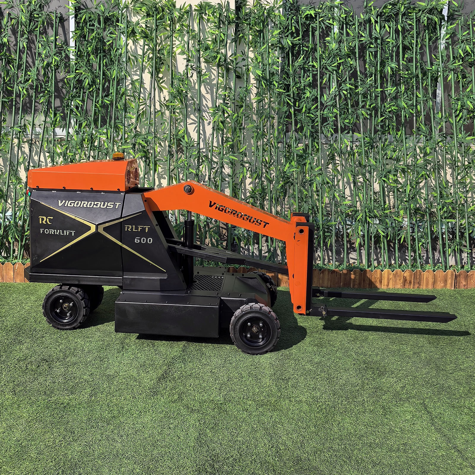 Orange Remote Control Forklift (RLFT600) - Image 5